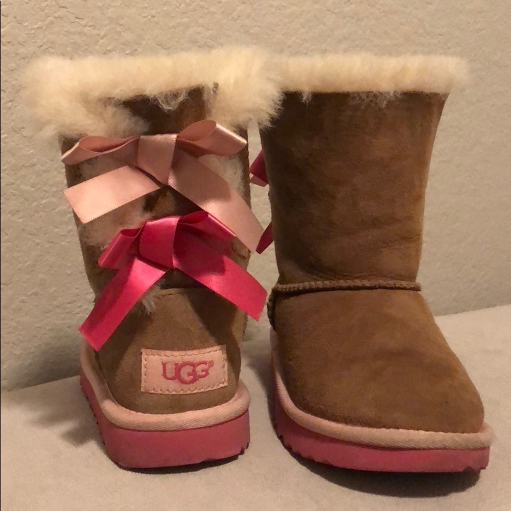 Girls Uggs size 11
